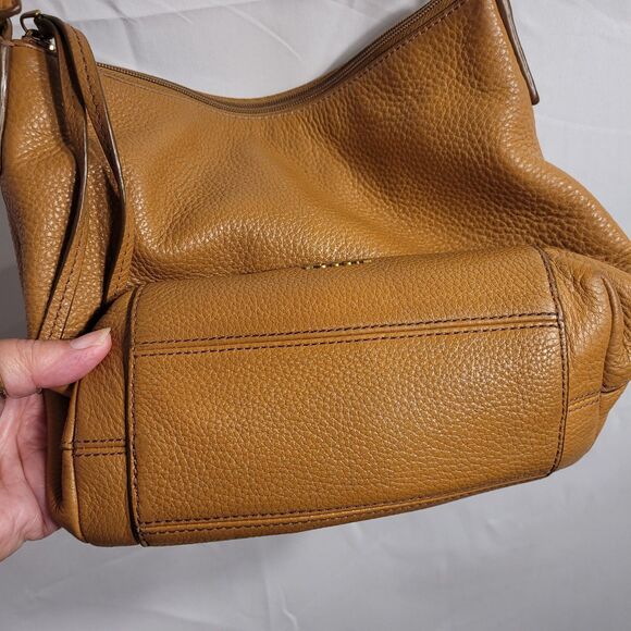 Fossil Crossbody Purse Bucket Bag Fiona Lt. Tan  SHB 1526 Cowhide Leather 8X11X4 - Picture 10 of 10